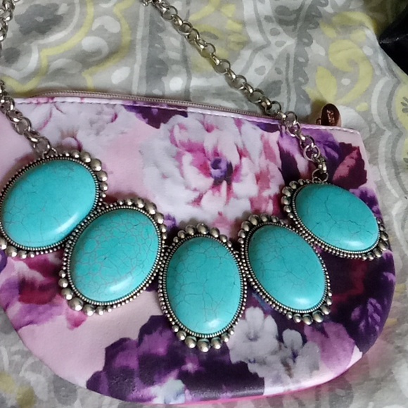 🌹💖FABULOUS!/PAPARAZZI NECKLACE SET 💙💖 - Picture 7 of 8